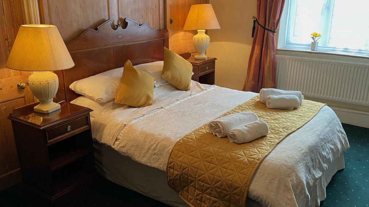 Crown Hotel Downham Market Eksteriør bilde