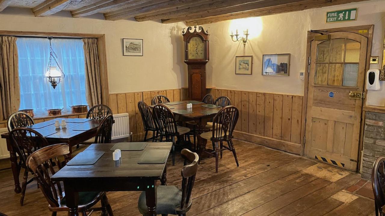 Crown Hotel Downham Market Eksteriør bilde