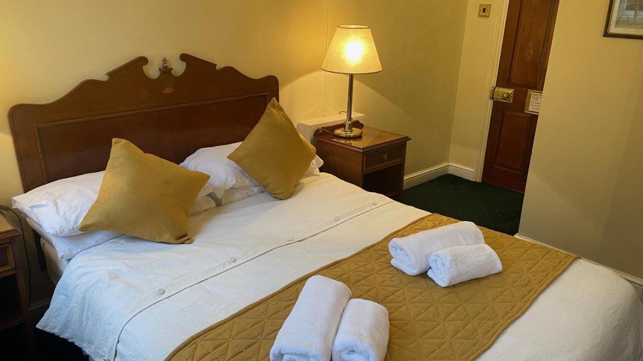 Crown Hotel Downham Market Eksteriør bilde