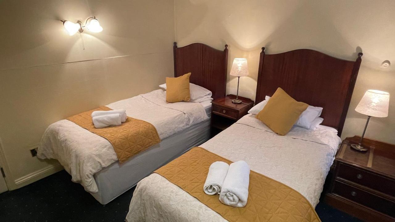 Crown Hotel Downham Market Eksteriør bilde